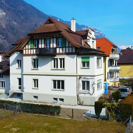 Henry's Séjour chez l'habitant *