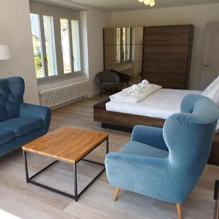 Henry's * Interlaken